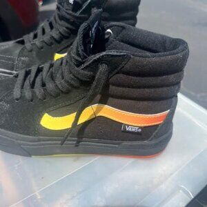 Vans Hightop Sneakers